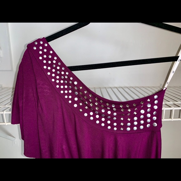 Off-the-shoulder Ruffle Top - Picture 4 of 6